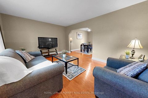 Photo 8 at 14 Heslop Drive, Alderwood, Toronto