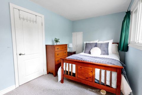 Photo 22 at 14 Heslop Drive, Alderwood, Toronto