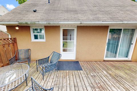 Photo 36 at 14 Heslop Drive, Alderwood, Toronto