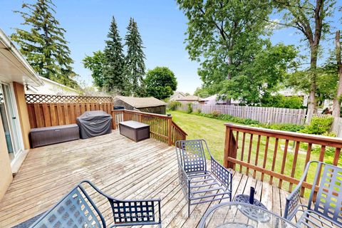 Photo 38 at 14 Heslop Drive, Alderwood, Toronto
