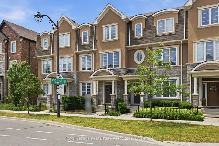 Photo 1 at 27 - 1222 Rose Way, CB Cobban, Milton