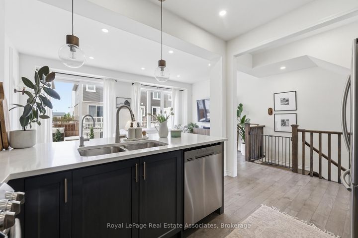 Photo 17 at 27 - 1222 Rose Way, CB Cobban, Milton