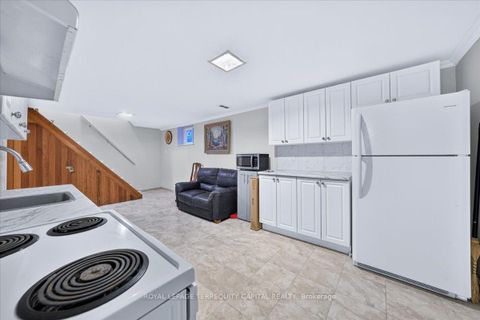 Photo 32 at 175 Clearbrooke Circle, Kipling, Toronto