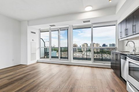 Photo 6 at 923 - 2885 Bayview Avenue, Bayview Village, Toronto