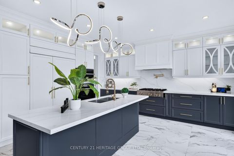 Photo 13 at 282 Reg Harrison Trail, Glenway Estates, Newmarket