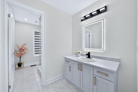 Photo 36 at 282 Reg Harrison Trail, Glenway Estates, Newmarket