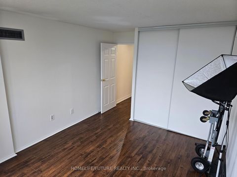 Photo 12 at 1117 - 5 Rowntree Road, Jamestown, Toronto