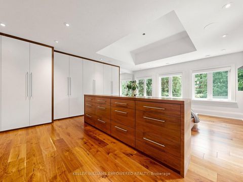 Photo 21 at 93 Longview Crescent, Islington Woods, Vaughan
