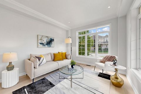 Photo 4 at 2 Apple Grove Court, Patterson, Vaughan