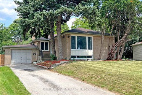 Photo 0 at 22 Royal Doulton Drive, Donalda, Toronto