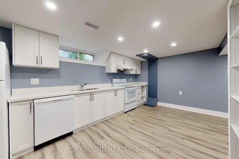 Photo 37 at 22 Royal Doulton Drive, Donalda, Toronto