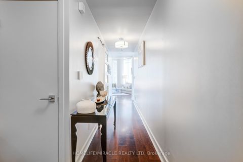 Photo 13 at 201 - 81 Navy Wharf Court, Waterfront Communities C1, Toronto