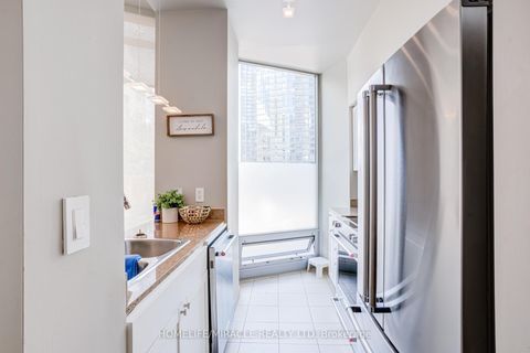 Photo 15 at 201 - 81 Navy Wharf Court, Waterfront Communities C1, Toronto