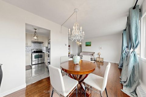 Photo 11 at 701 - 100 Leeward Glenway, Flemingdon Park, Toronto