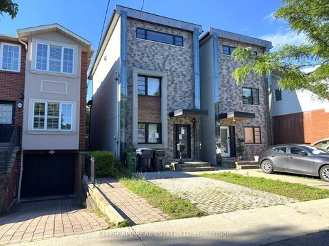 Photo 3 at 817 Cosburn Avenue, East York, Toronto