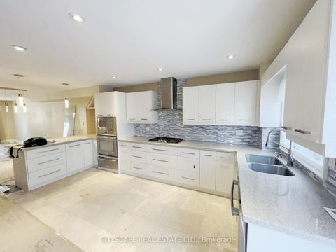 Photo 8 at 817 Cosburn Avenue, East York, Toronto