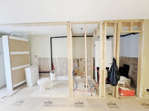 Photo 11 at 817 Cosburn Avenue, East York, Toronto
