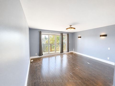 Photo 24 at 817 Cosburn Avenue, East York, Toronto