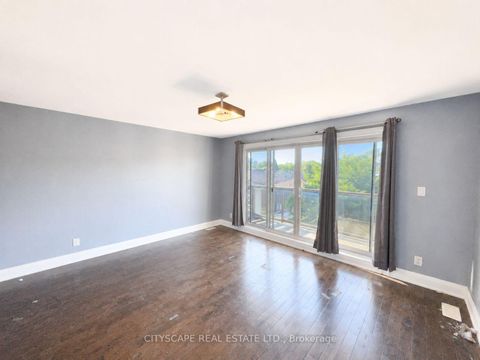 Photo 27 at 817 Cosburn Avenue, East York, Toronto