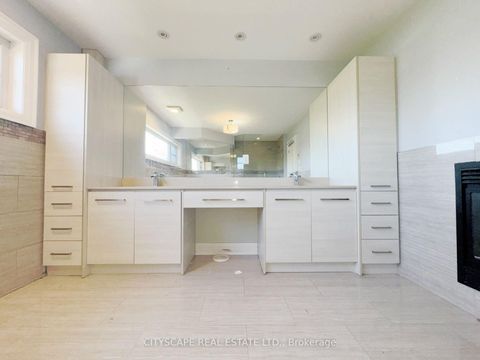 Photo 33 at 817 Cosburn Avenue, East York, Toronto