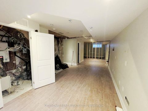 Photo 34 at 817 Cosburn Avenue, East York, Toronto