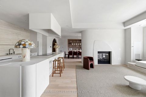 Photo 3 at 304 - 1 Forest Hill Road, Casa Loma, Toronto