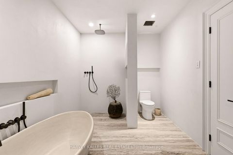 Photo 12 at 304 - 1 Forest Hill Road, Casa Loma, Toronto