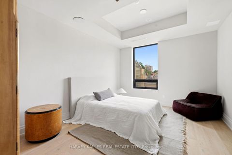 Photo 13 at 304 - 1 Forest Hill Road, Casa Loma, Toronto