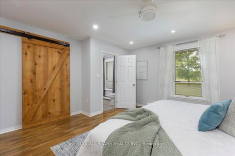 Photo 16 at 562 Catering Road, Sutton & Jackson's Point, Georgina