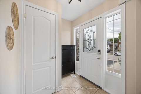 Photo 4 at 72a Laurel Avenue, Kennedy Park, Toronto