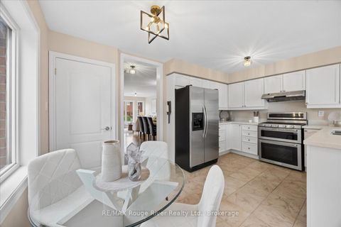 Photo 11 at 72a Laurel Avenue, Kennedy Park, Toronto