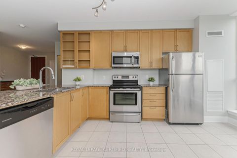 Photo 9 at 711 - 4700 Highway 7, East Woodbridge, Vaughan