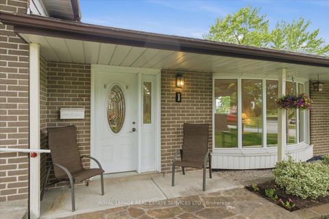 Photo 1 at 1 Rosegrove Place, Malvern West, Toronto
