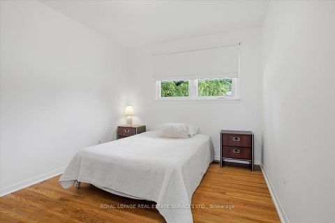 Photo 11 at 1 Rosegrove Place, Malvern West, Toronto