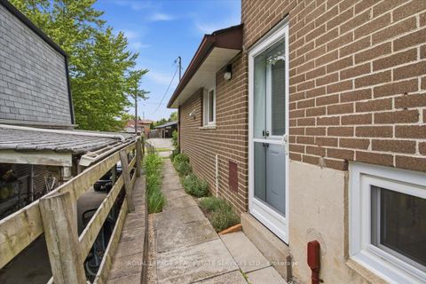 Photo 18 at 1 Rosegrove Place, Malvern West, Toronto