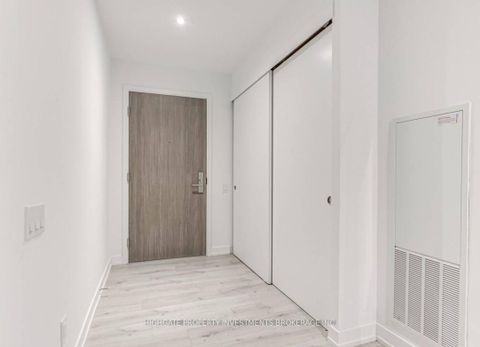 Photo 2 at 228 - 161 Roehampton Avenue, Mount Pleasant West, Toronto