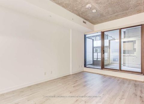 Photo 4 at 228 - 161 Roehampton Avenue, Mount Pleasant West, Toronto