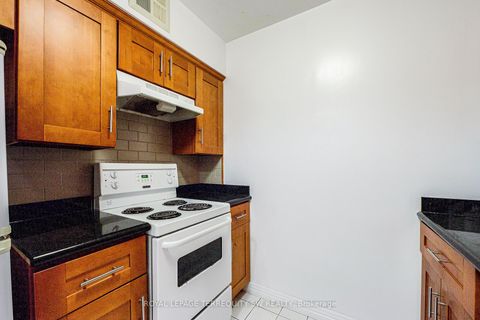 Photo 13 at 407 - 1055 Bay Street, Bay Street Corridor, Toronto