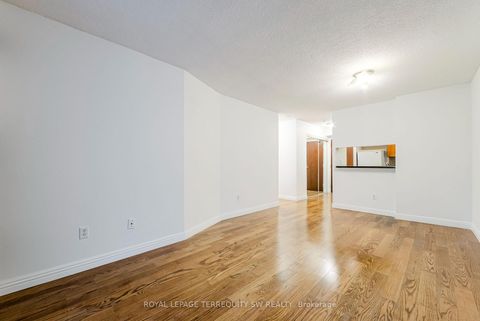 Photo 24 at 407 - 1055 Bay Street, Bay Street Corridor, Toronto