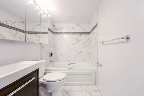 Photo 31 at 407 - 1055 Bay Street, Bay Street Corridor, Toronto
