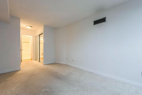 Photo 36 at 407 - 1055 Bay Street, Bay Street Corridor, Toronto