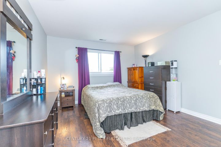 Photo 24 at 4 - 1415 Fieldlight Boulevard, Liverpool, Pickering