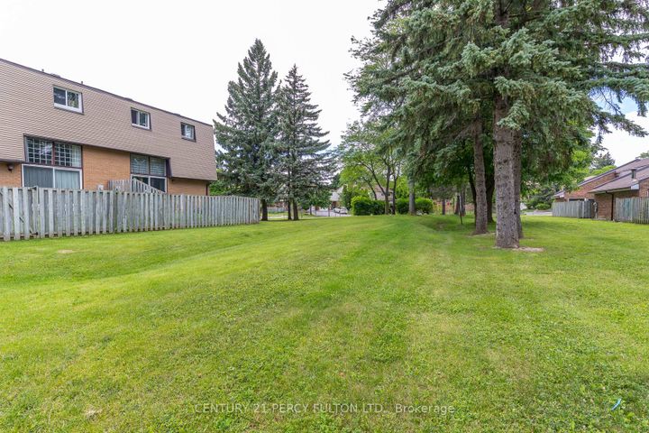 Photo 43 at 4 - 1415 Fieldlight Boulevard, Liverpool, Pickering