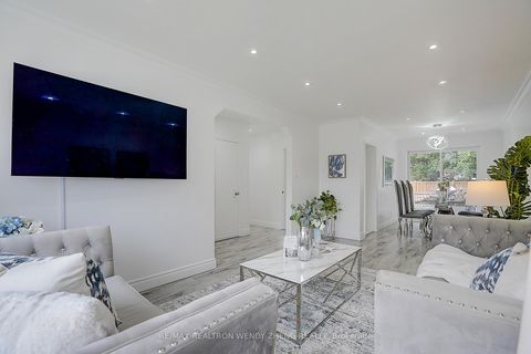 Photo 7 at 18 Courton Drive, Maryvale, Toronto
