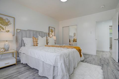 Photo 19 at 18 Courton Drive, Maryvale, Toronto