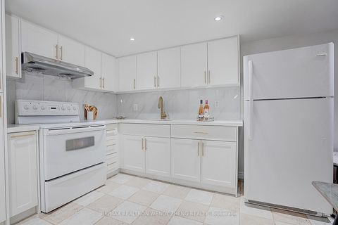 Photo 31 at 18 Courton Drive, Maryvale, Toronto