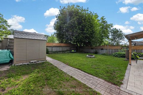 Photo 7 at 243 Letitia Street, Letitia Heights, Barrie