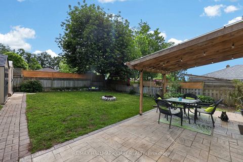 Photo 8 at 243 Letitia Street, Letitia Heights, Barrie