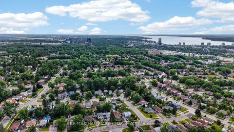 Photo 15 at 243 Letitia Street, Letitia Heights, Barrie