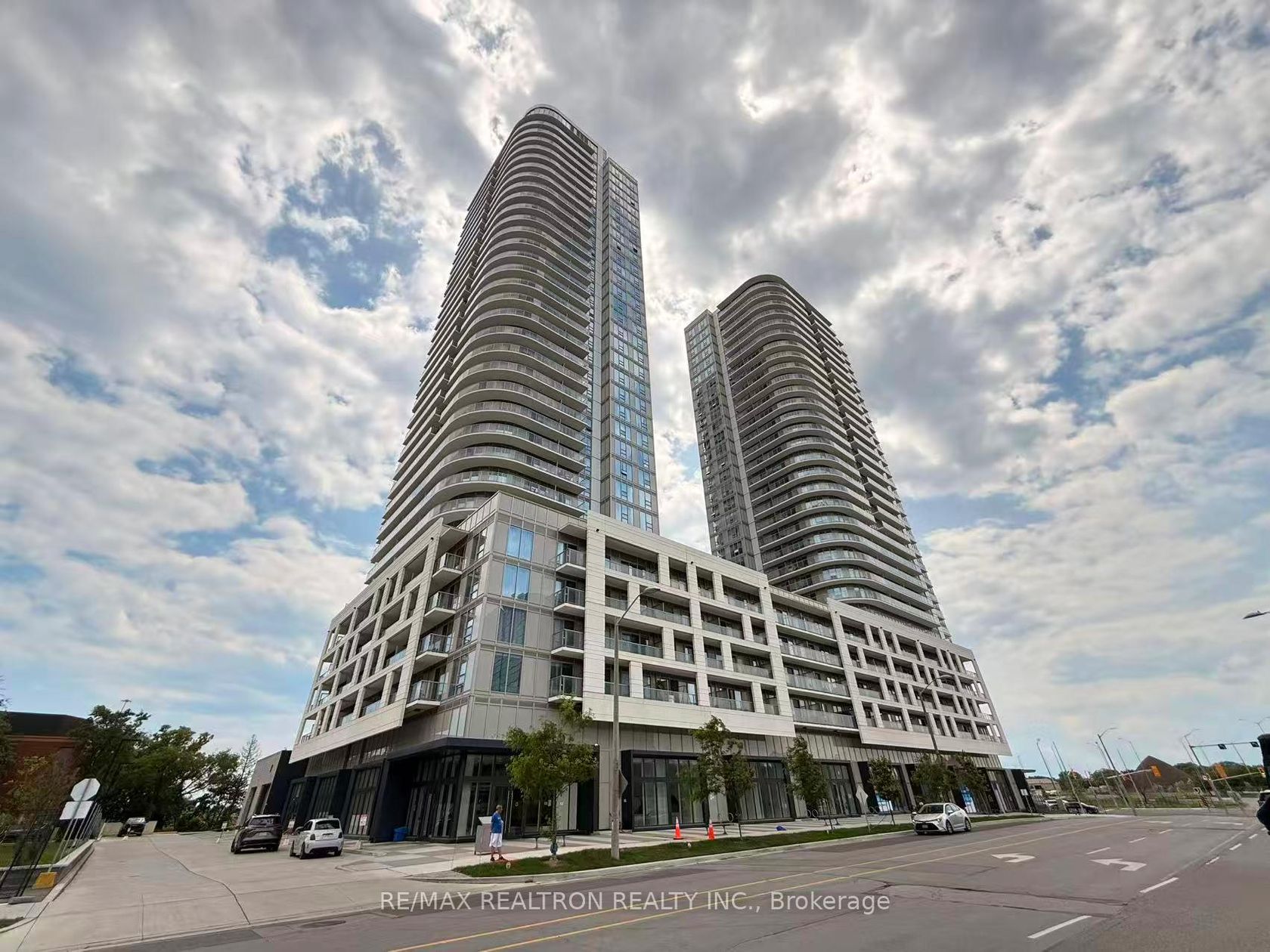 1719 - 2031 Kennedy Road, Malvern West, Toronto photo 2